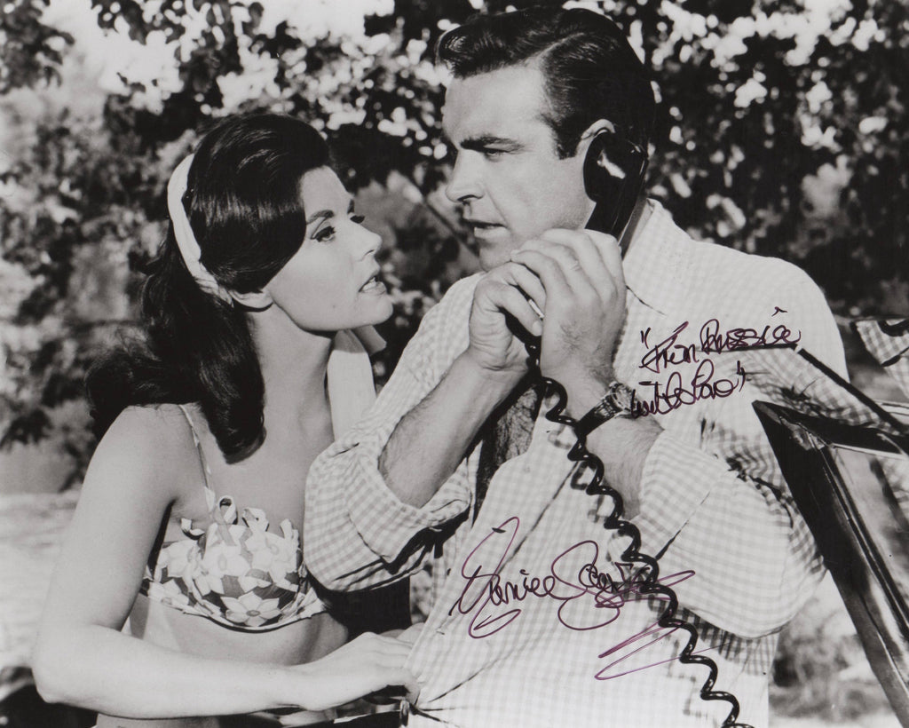 EUNICE GAYSON IN PERSON SIGNED PHOTO FROM THE 1963 JAMES BOND FILM ,FROM RUSSIA WITH LOVE
