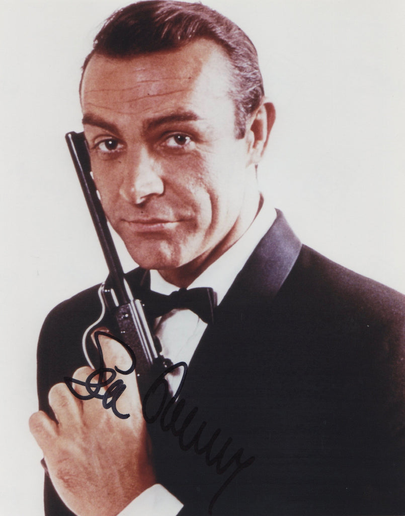 SEAN CONNERY SIGNED PHOTO CLASSIC SHOT AS JAMES BOND