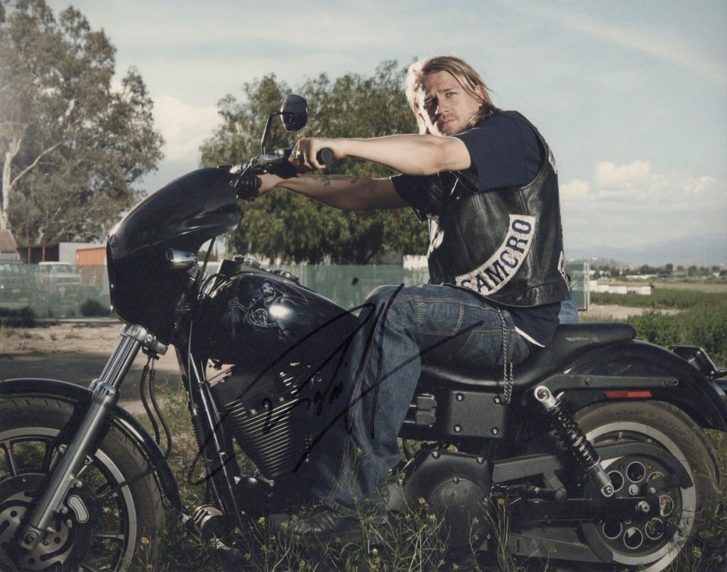 CHARLIE HUNNAM IN PERSON SIGNED 11 X14 PHOTO FROM SONS OF ANARCHY