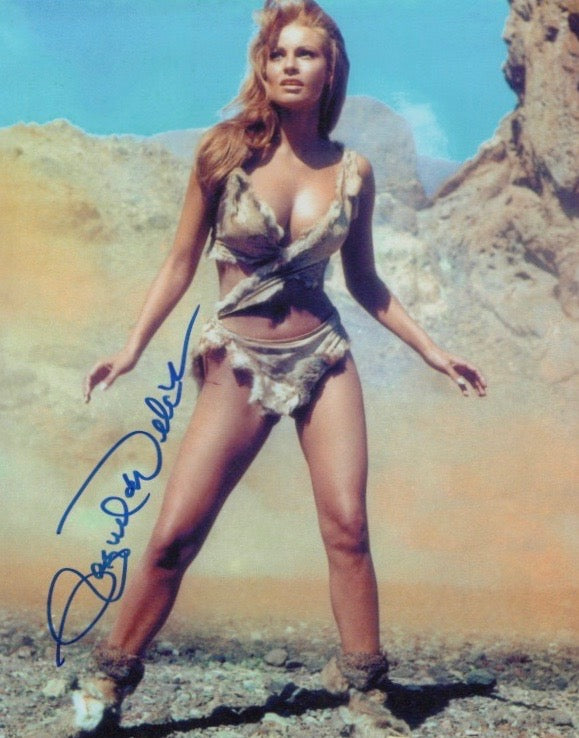 RAQUEL WELCH IN PERSON SIGNED PHOTO FROM ONE MILLION YEARS B.C.