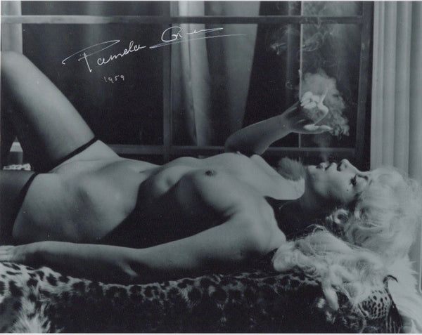 PAMELA GREEN / ACTRESS IN PERSON SIGNED BXW 8X10 PHOTO