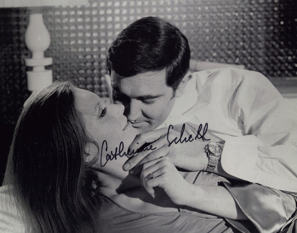 JAMES BOND GIRL IN PERSON SIGNED PHOTO CATHERINE SCHELL ON HER MAJESTY'S SECRET SERVICE