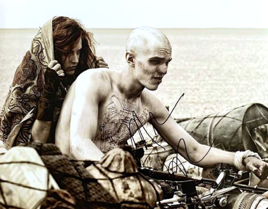 NICHOLAS HOULT IN PERSON SIGNED 11 X 14 PHOTO FROM THE 2015 FILM MAD MAX-FURY ROAD