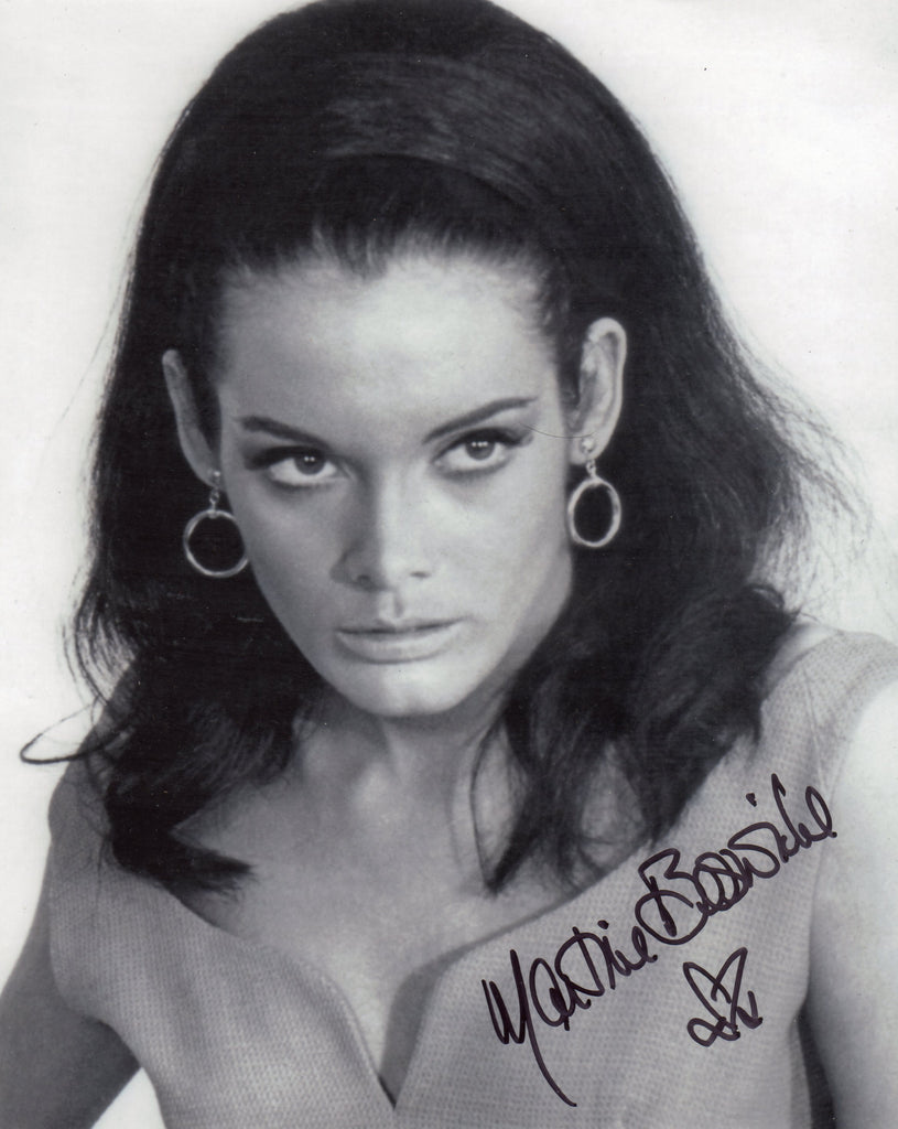 MARTINE BESWICK KNOWN FOR THUNDERBALL & FROM RUSSIA WITH LOVE IN PERSON SIGNED PHOTO